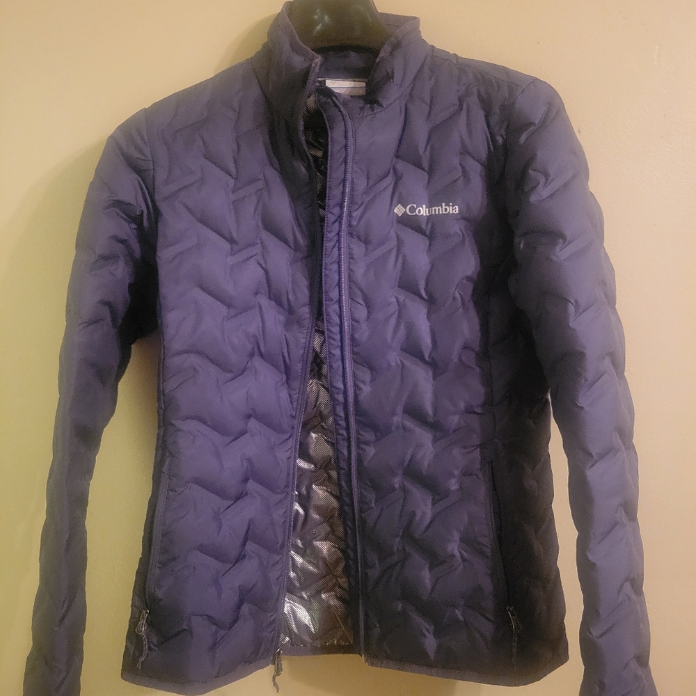 Womens size small Columbia jacket